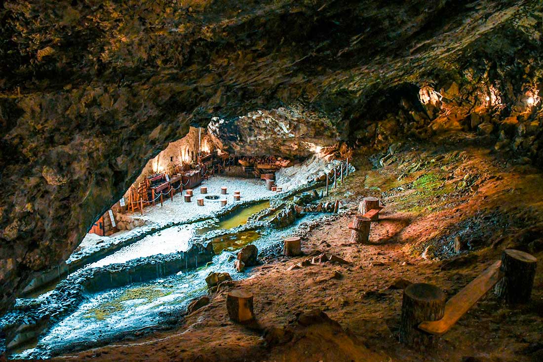 Սանահին, Հաղպատ, Ախթալա, Զարնի - Պարնի, Մենձ Էր Քարայր, Արամյանցի դղյակ