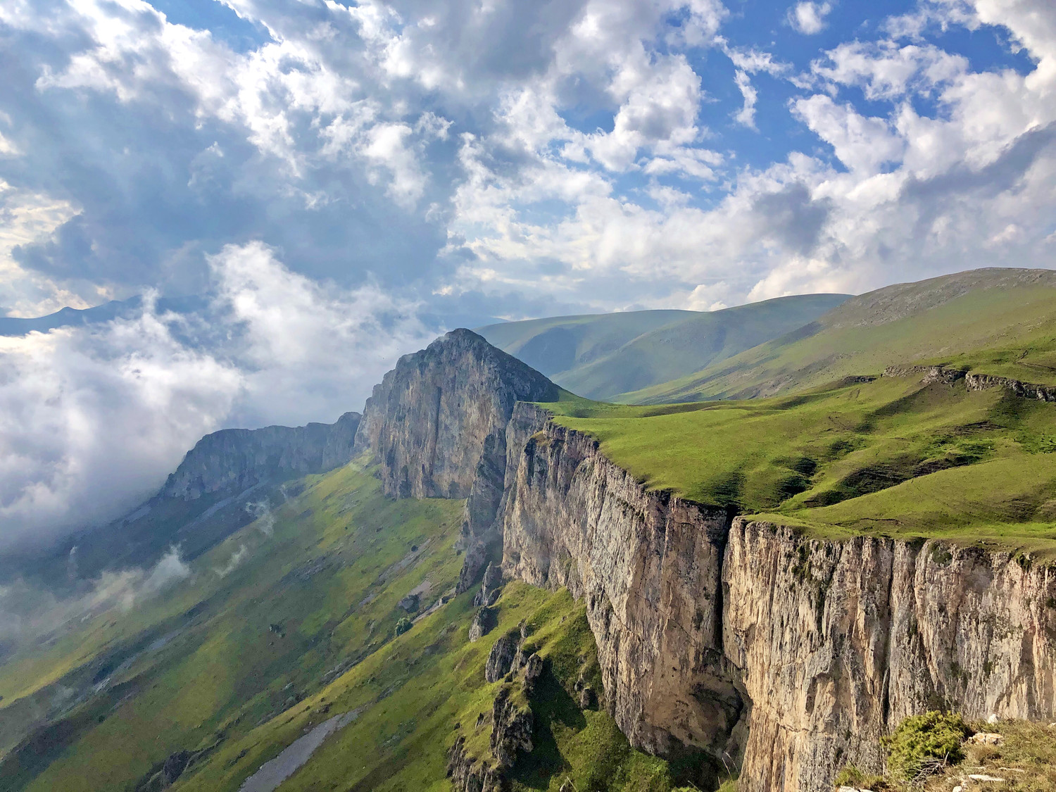 Гора Димац + Скрытый водопад