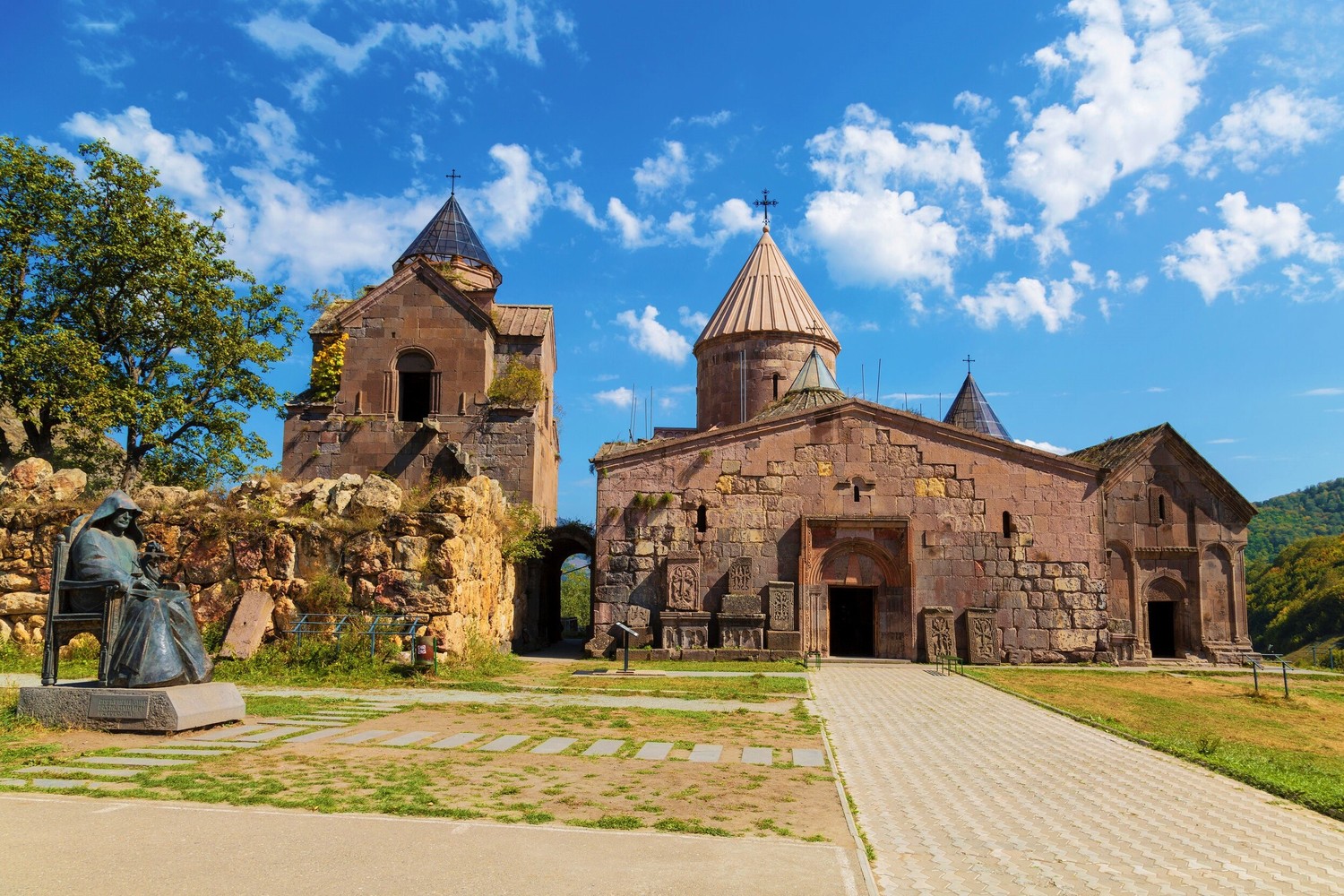 In the Embrace of Mount Ararat: Armenia at Your Feet